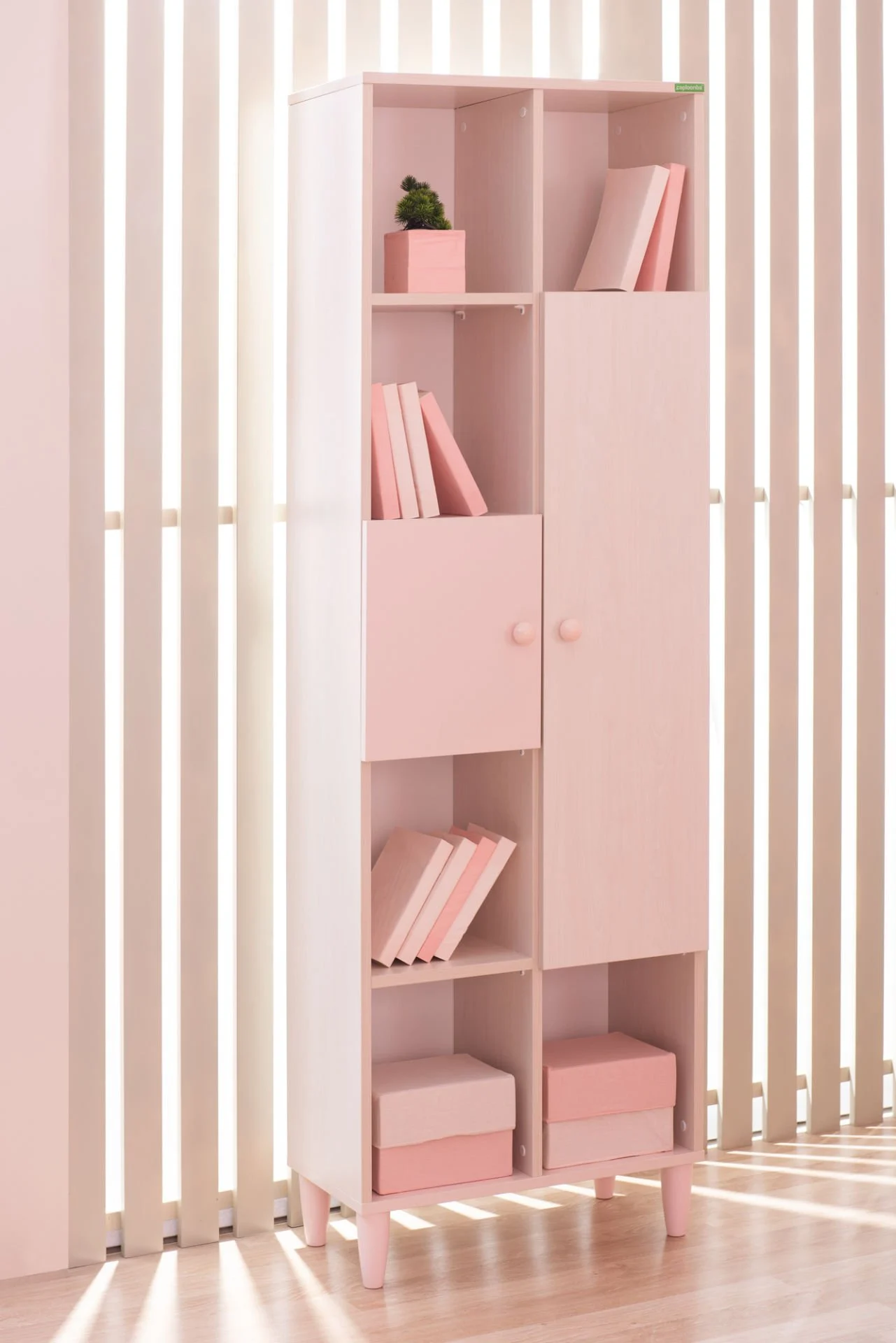 Closed Bookcase Pollina