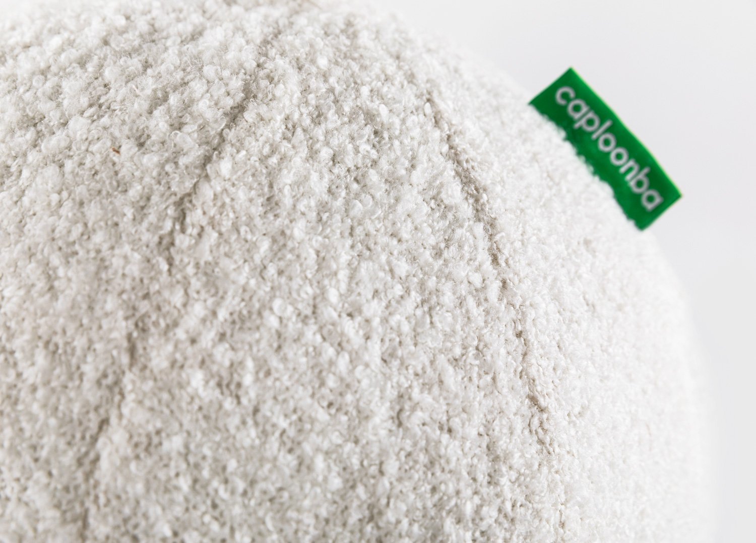 Cushion Effie – Ball Pillow
