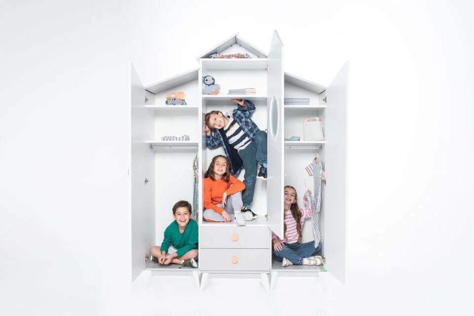3 Door Sideboard Bird House – 3-Door Wardrobe