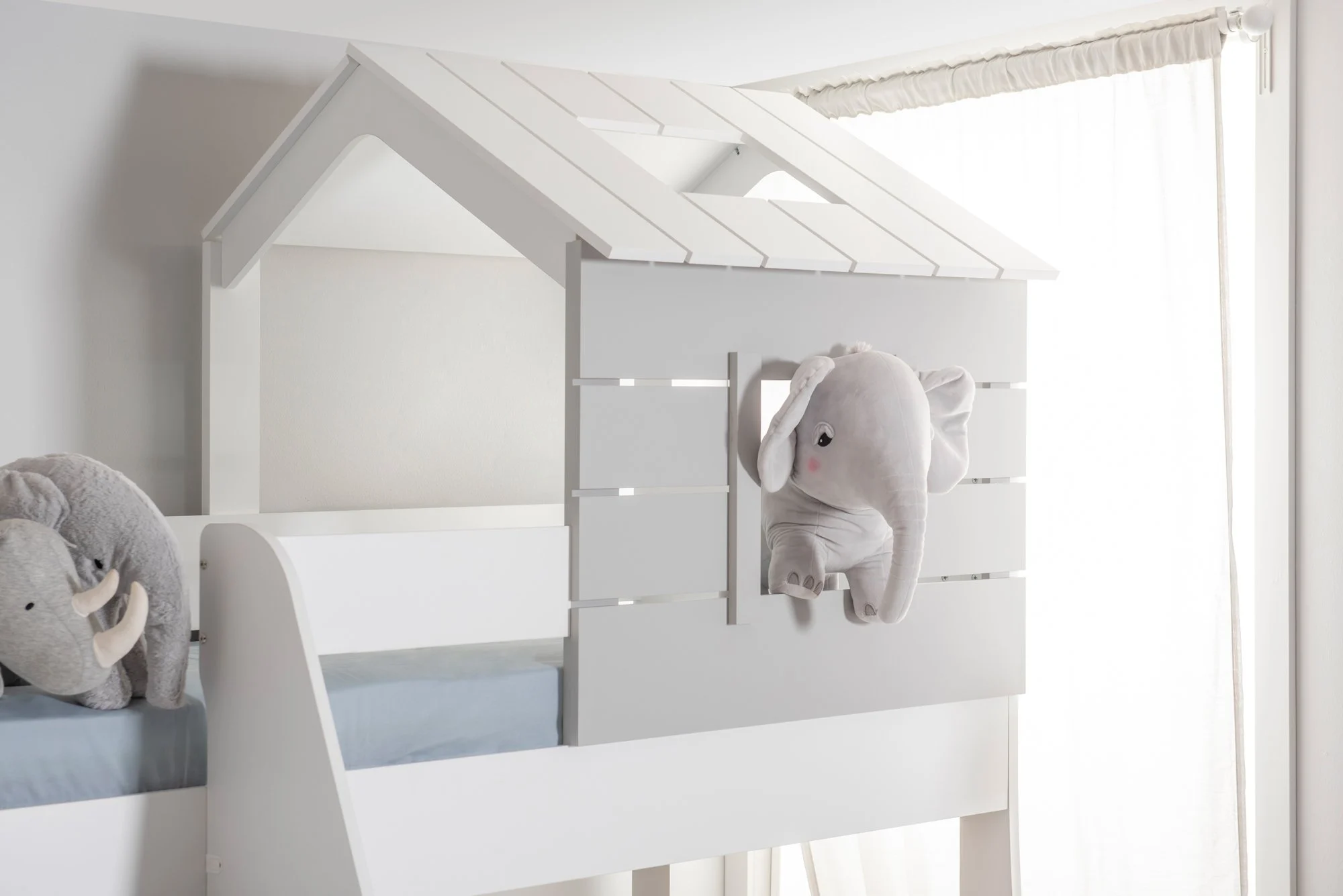 Wooden Bed White House – Bunk Bed