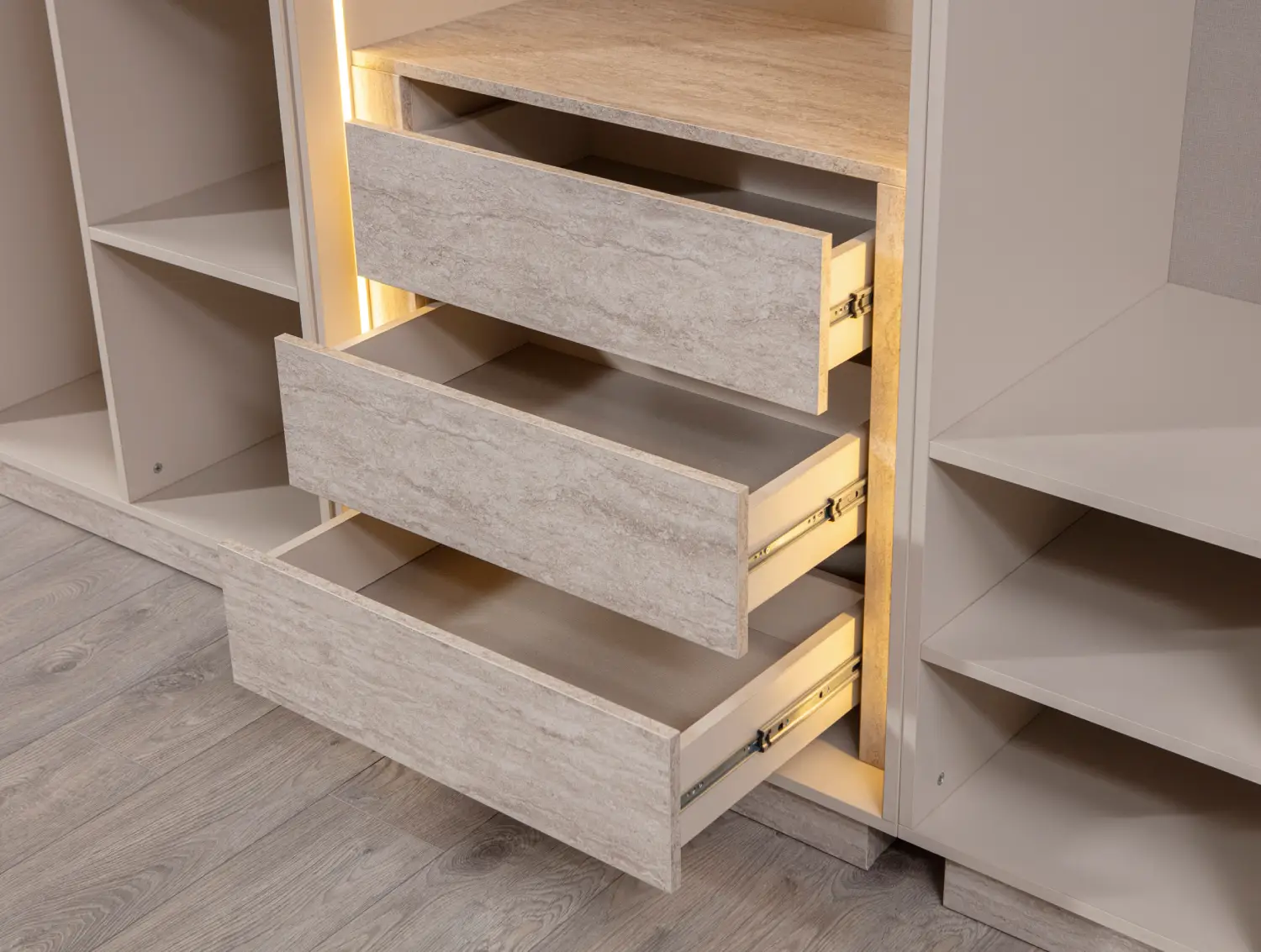 İnci Dresser