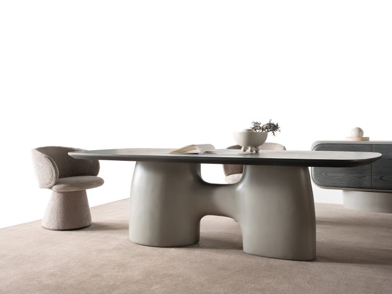Dining Table Moon – 240 CM